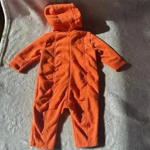Old Navy - Halloween pumpkin costume romper one piece bunting bag.  Size 3-6 mo - Picture 4 of 4